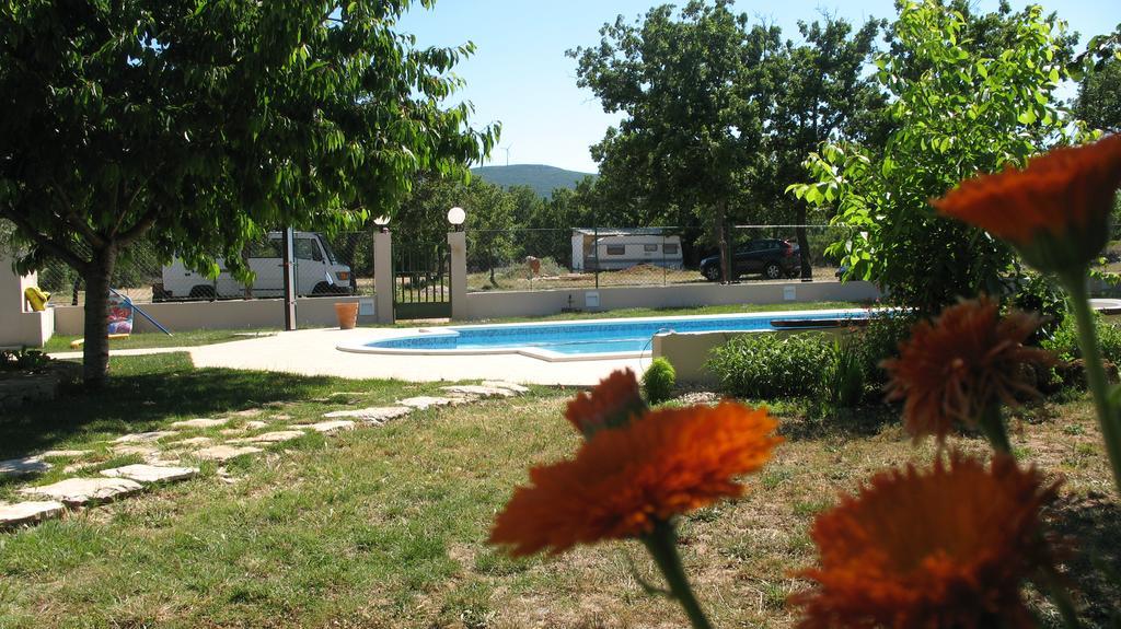 Kaja House Apartments Lozovac Esterno foto