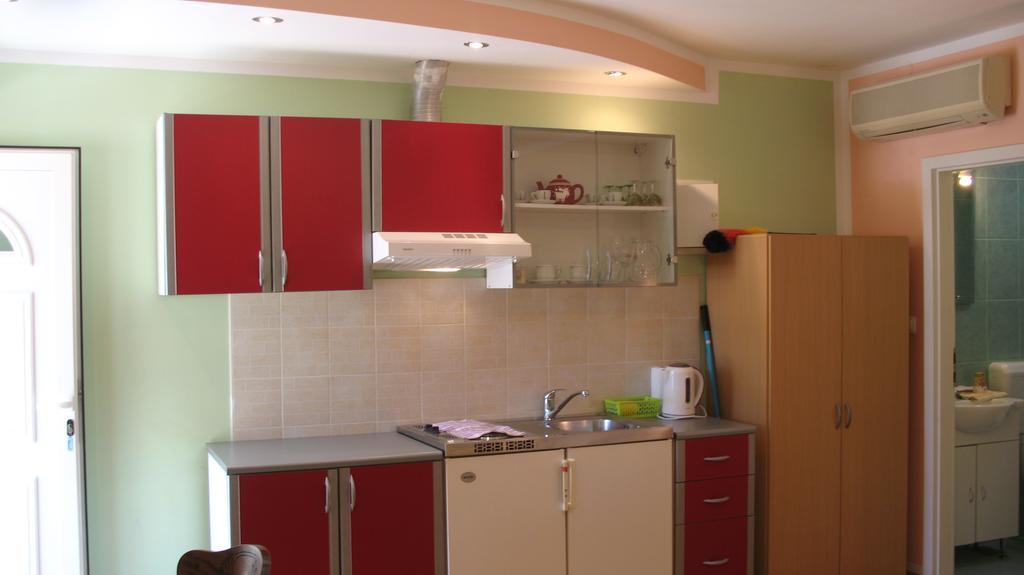 Kaja House Apartments Lozovac Esterno foto