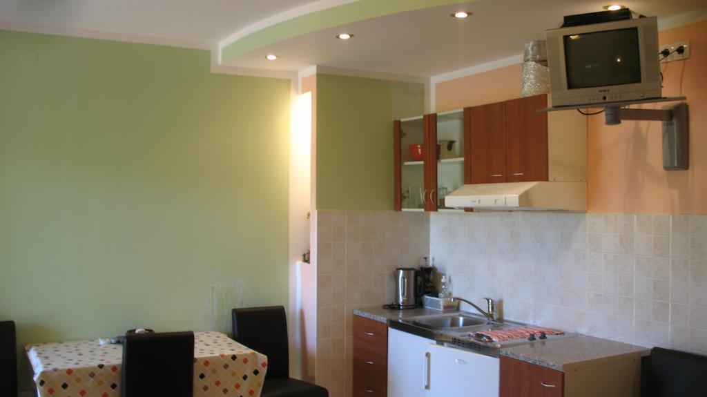 Kaja House Apartments Lozovac Esterno foto