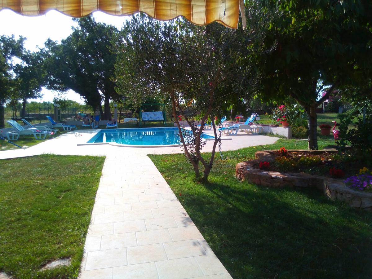 Kaja House Apartments Lozovac Esterno foto